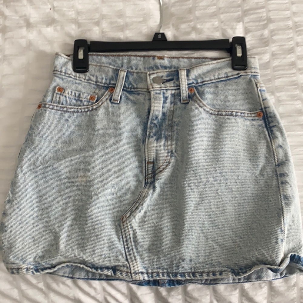 levi’s skirt